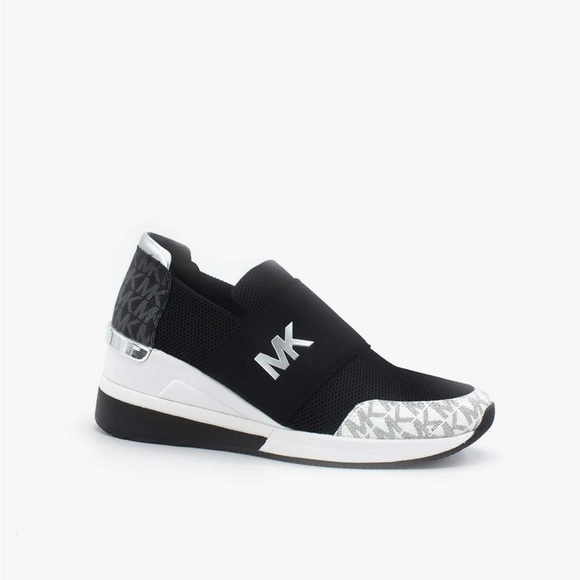 Michael Kors womens Felix Trainer black and white - Picture 1 of 13